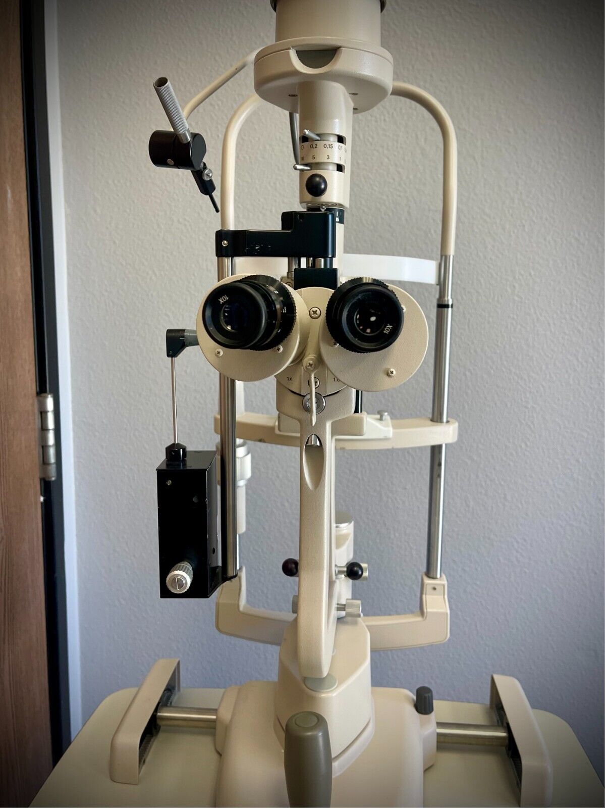 Marco 1 Ultra Slit Lamp with Haag streit r900 applination tono-Good Condition