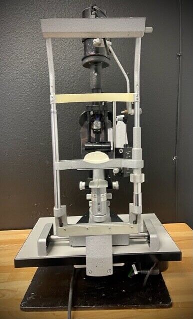 Haag Streit BM900 Slit Lamp with Haag Streit R900 Applination Tonometer