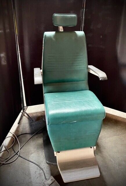 Marco 1262 Encore Exam Chair-Good Condition!