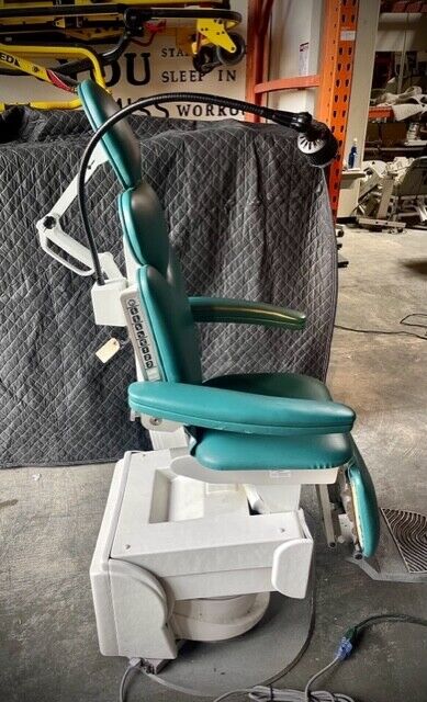 Maxi Select SMR 270000 Exam Chair-Good Condition!