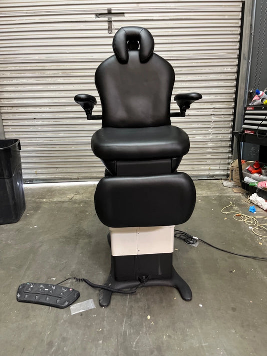 Midmark 641-003 Programmable Exam Chair