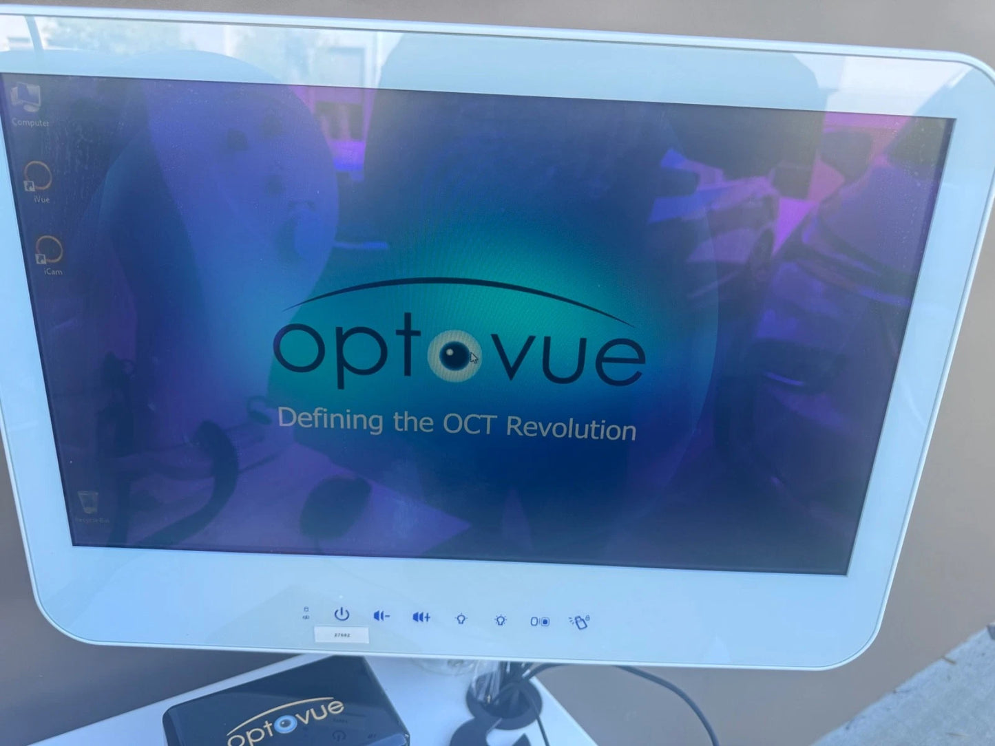 Optovue iFusion OCT and iCam