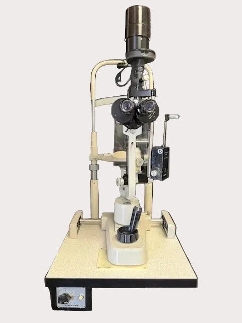 Topcon SL-3D Slit Lamp with Haag Streit R900 Applanation Tonometer