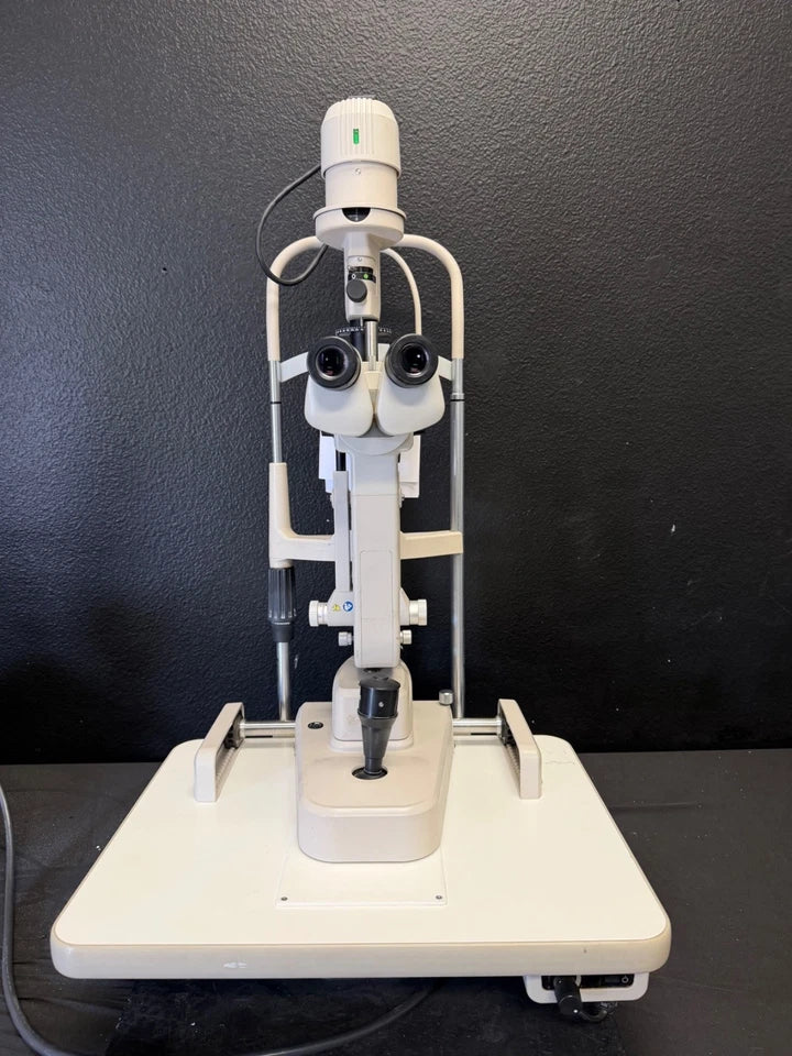Topcon SL-D301 Slit Lamp